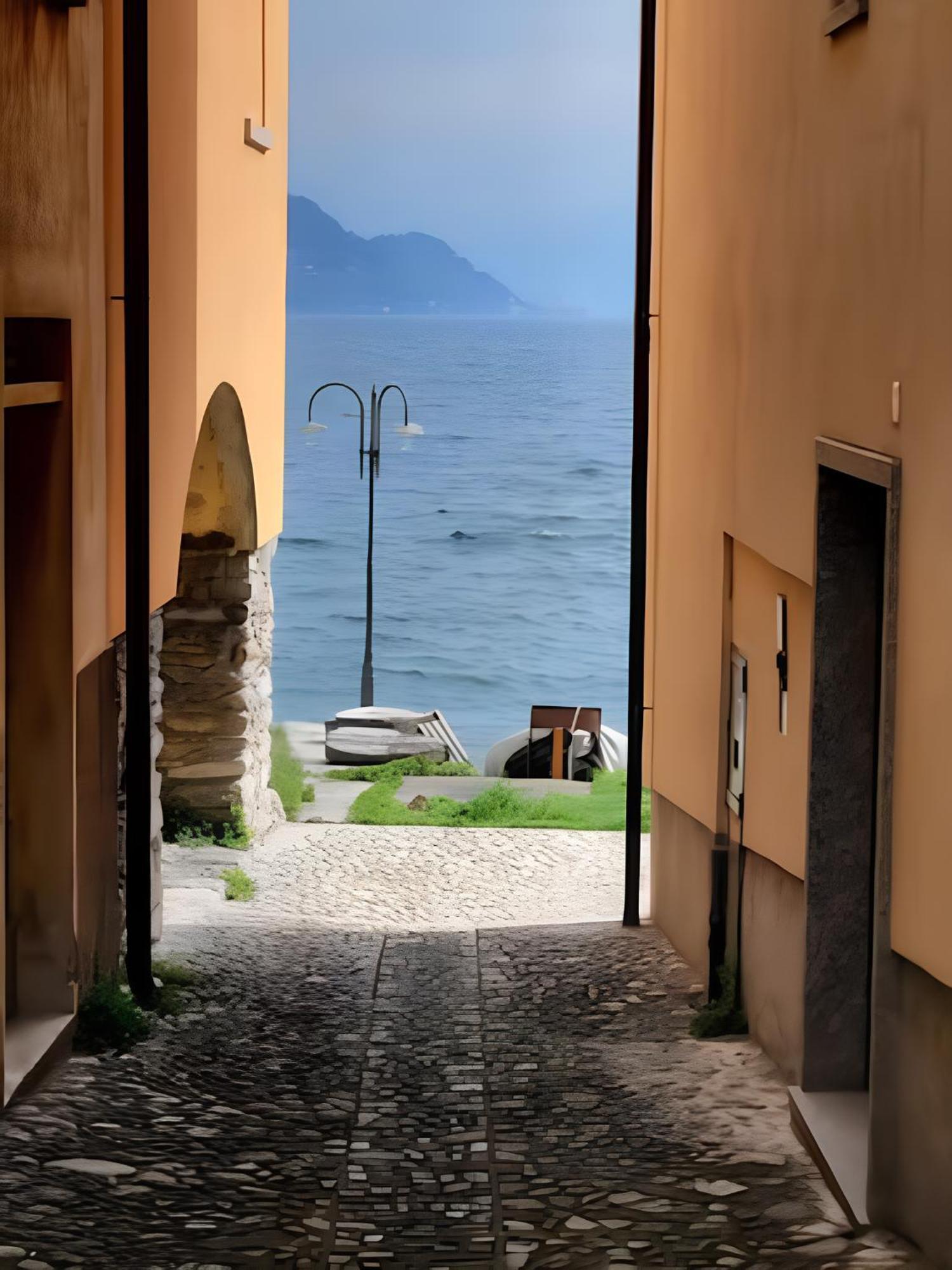Lago Di Como - Vista Spettacolare In Relax Rezzonico Esterno foto